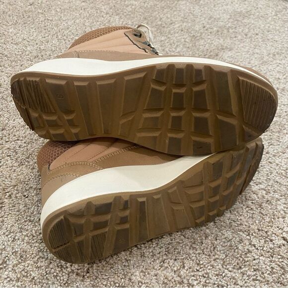 Universal Thread Women's Tan Bergen Hiking Winter Boots Size 8 - Picture 5 of 8